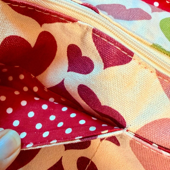 Bungalow 360 Multicolor Heart Crossbody Bag - Picture 6 of 9